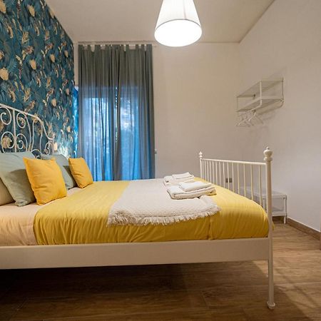 Casa Vacanze Partenope Lägenhet Neapel Exteriör bild
